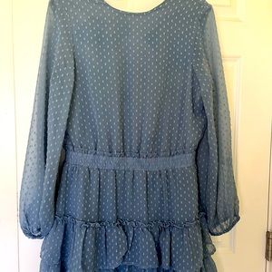 025 EXPRESS Periwinkle tiered ruffle midi dress 💙